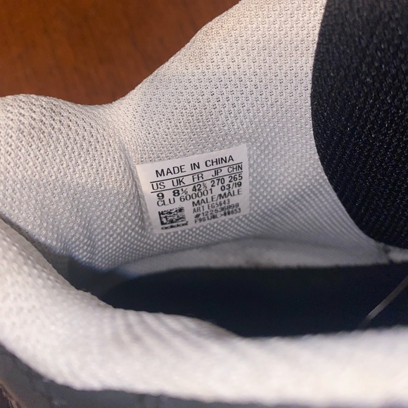 Adidas Cleats - Picture 4 of 9